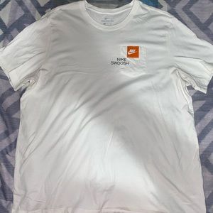 Nike Swoosh Tee